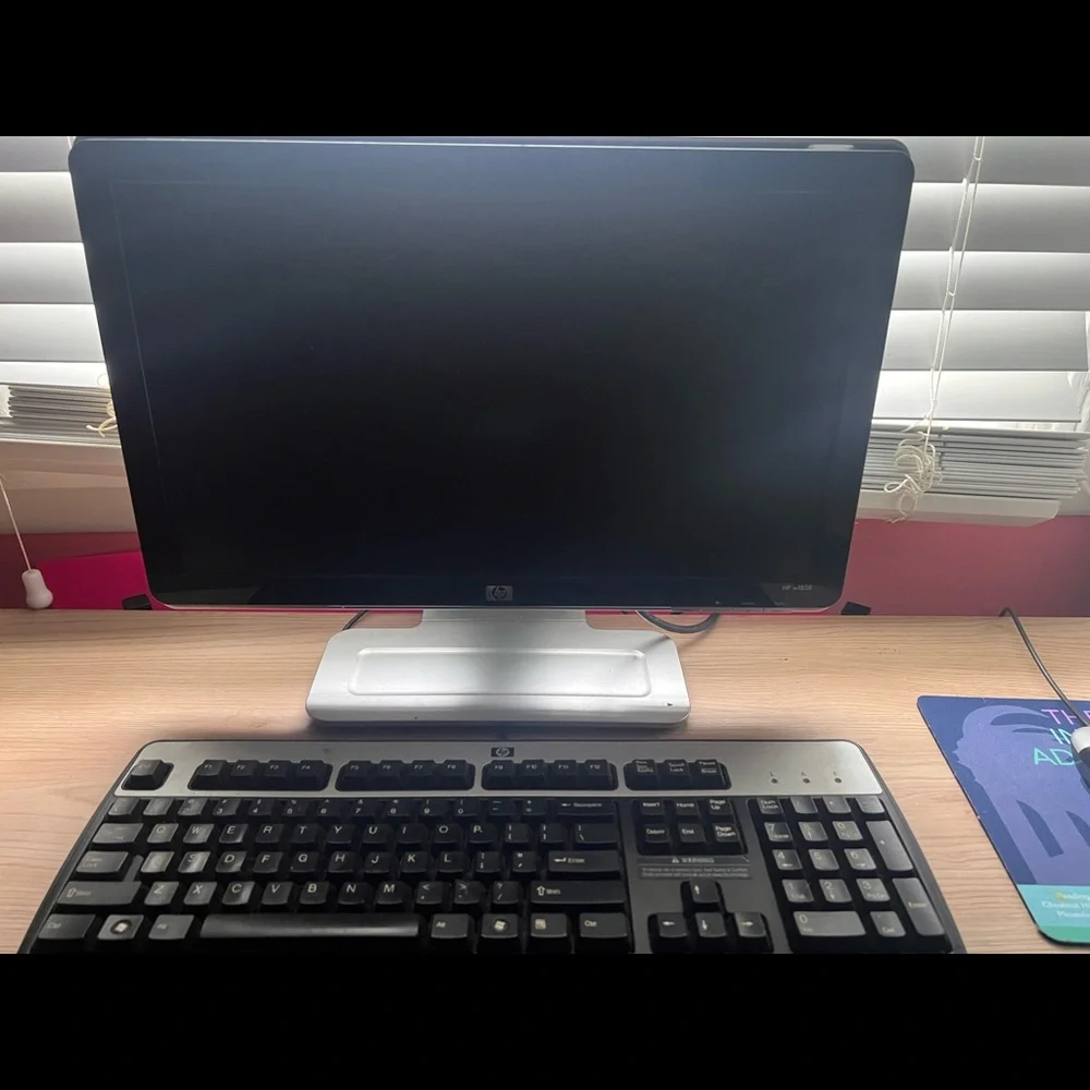 HP desktop computer. This is an older desktop, but it works great.
